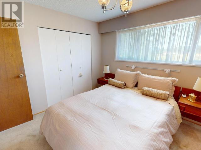 












7342 FIELD STREET

,
Powell River,




British Columbia
V8A1S9

