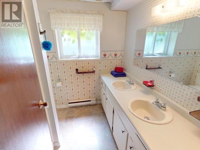 












7342 FIELD STREET

,
Powell River,




British Columbia
V8A1S9


