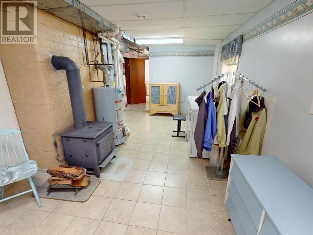 












7342 FIELD STREET

,
Powell River,




British Columbia
V8A1S9

