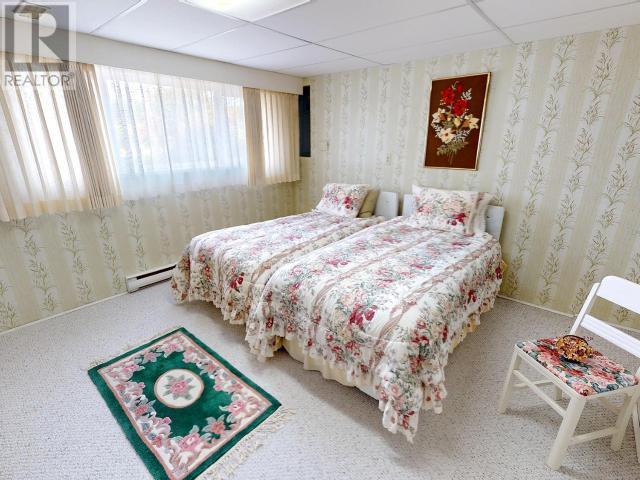 












7342 FIELD STREET

,
Powell River,




British Columbia
V8A1S9

