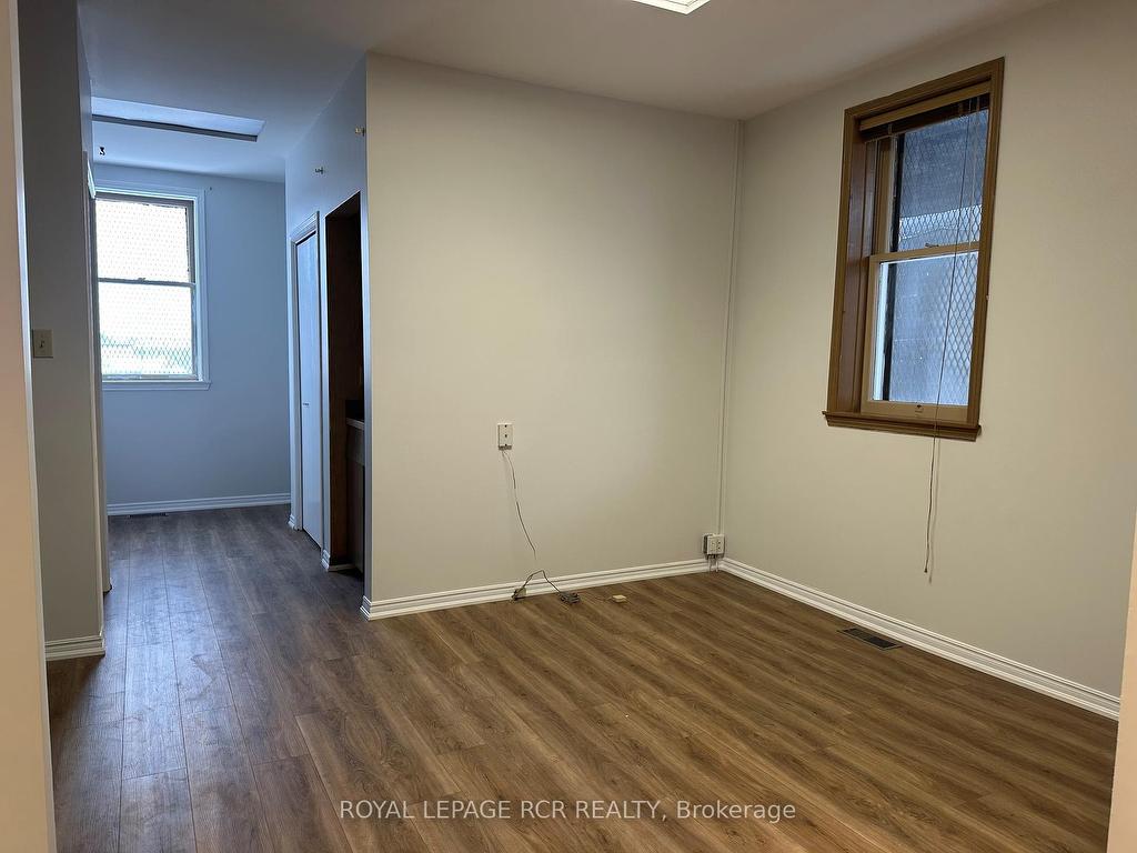 









5


Mill

Street, Main,
Orangeville,




ON
L9W 2M2

