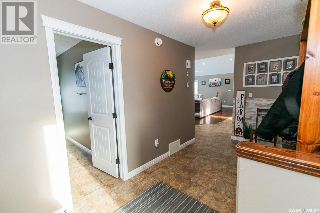 












Wiens acreage/farmland

,
Eye Hill Rm No. 382,







Saskatchewan
S0L2C0

