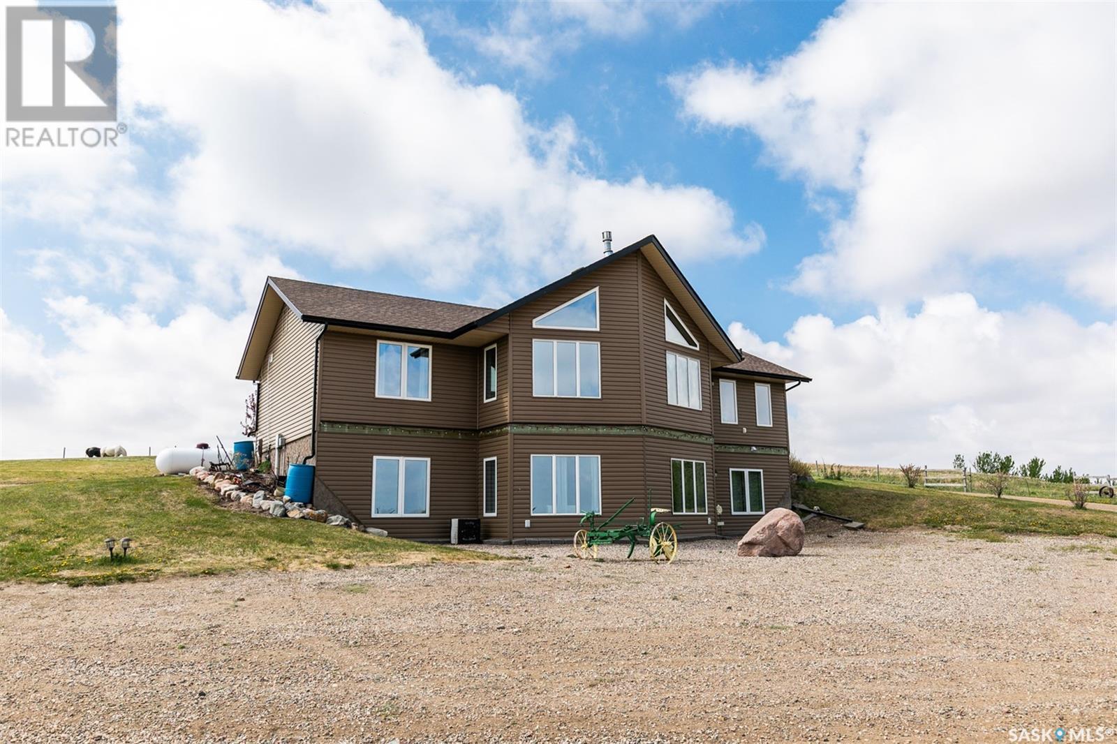 












Wiens acreage/farmland

,
Eye Hill Rm No. 382,







Saskatchewan
S0L2C0

