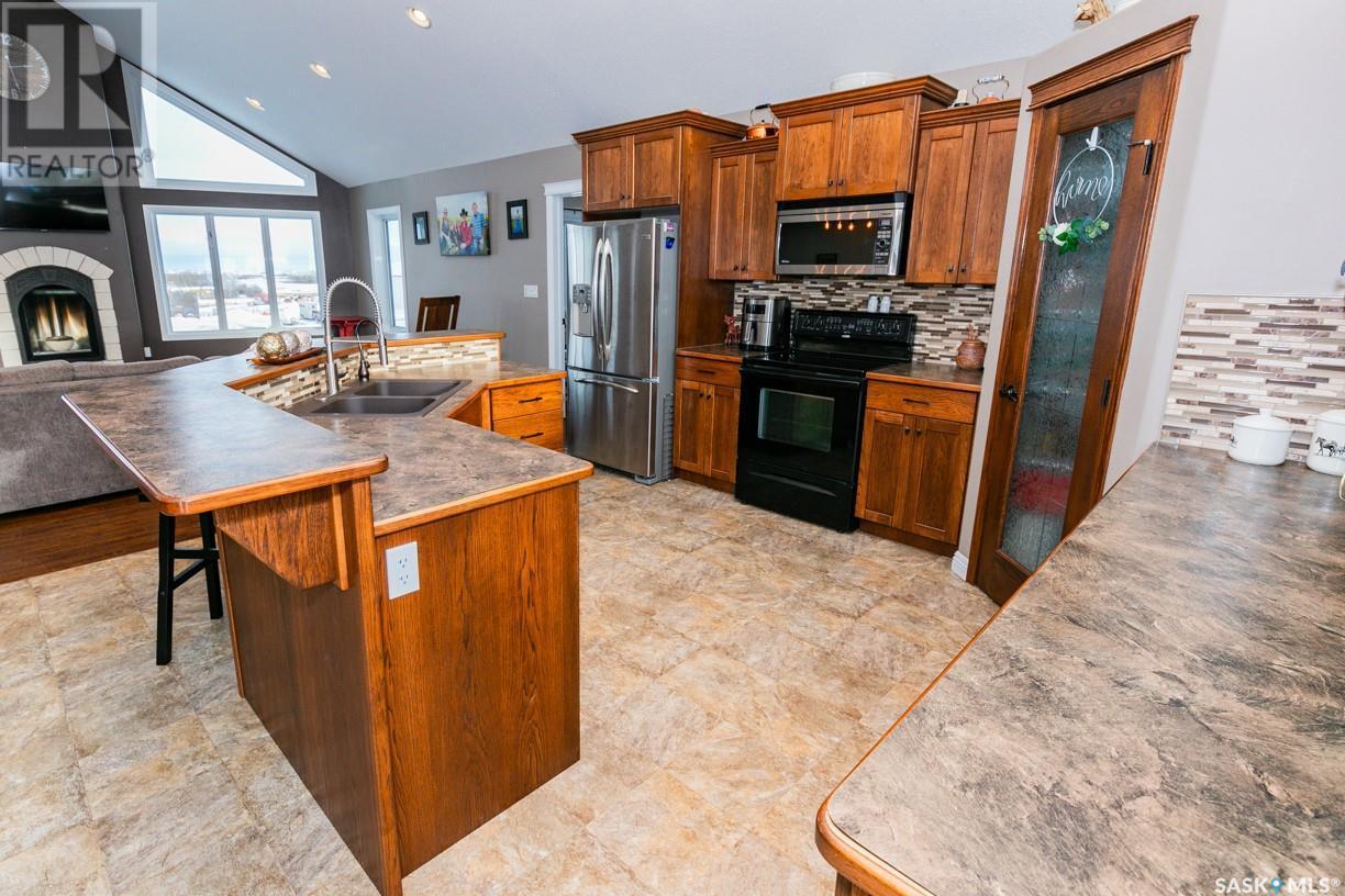 












Wiens acreage/farmland

,
Eye Hill Rm No. 382,







Saskatchewan
S0L2C0

