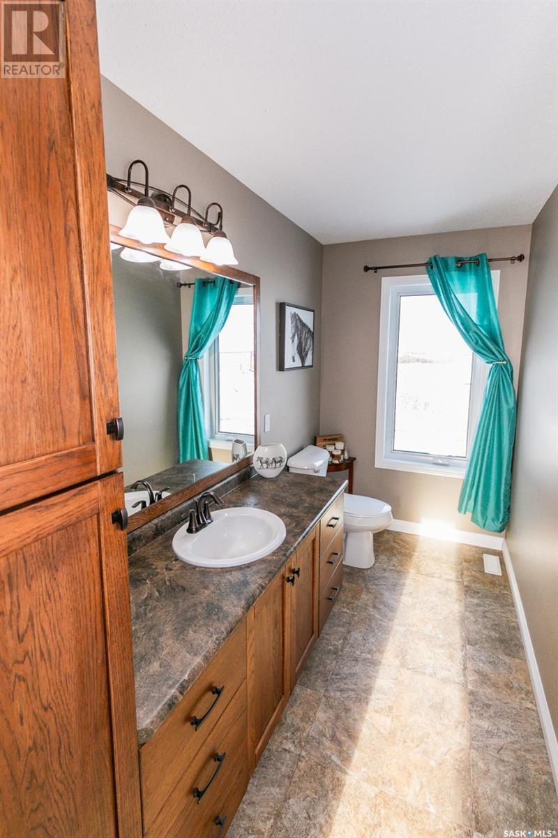 












Wiens acreage/farmland

,
Eye Hill Rm No. 382,







Saskatchewan
S0L2C0

