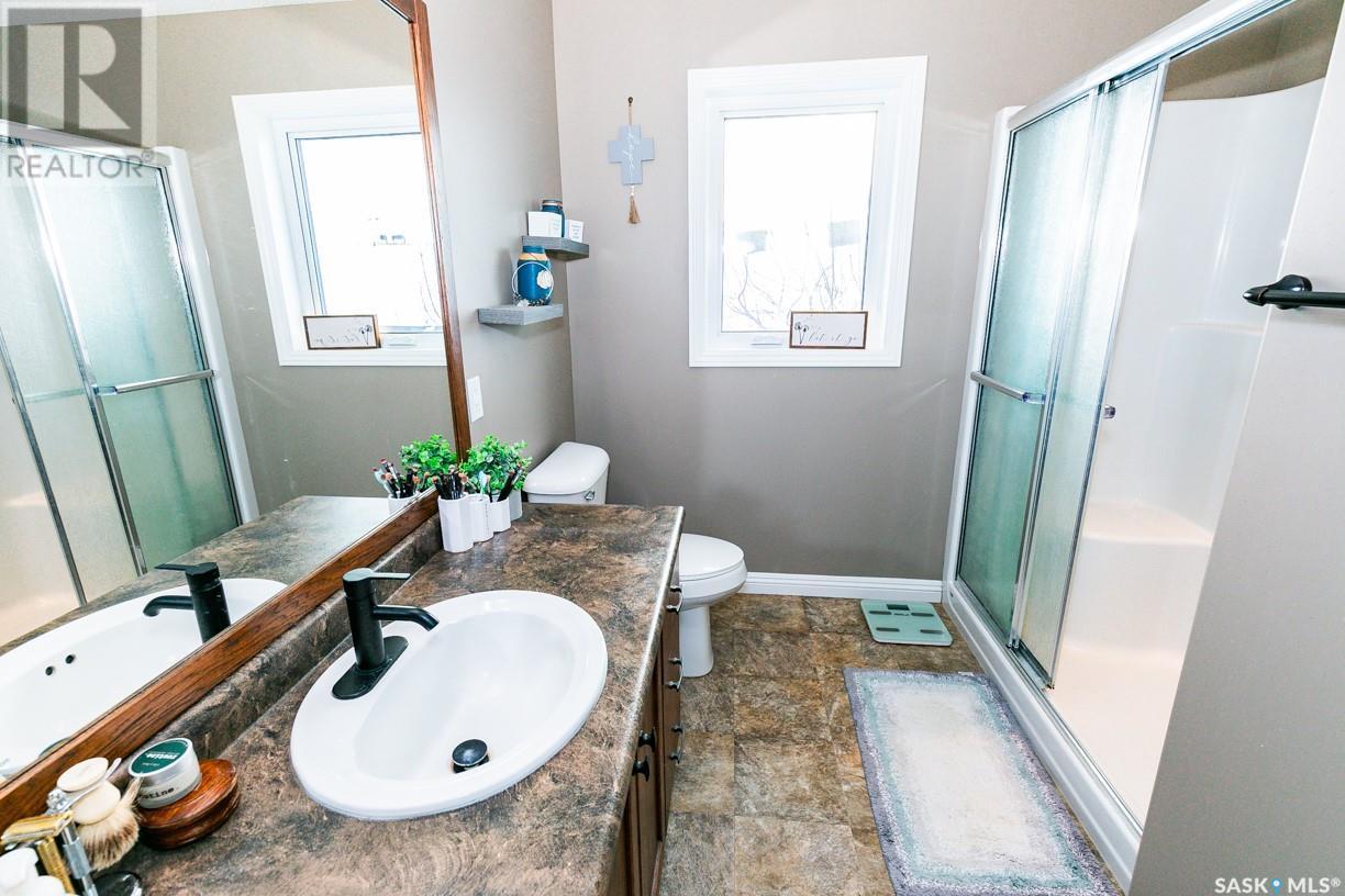 












Wiens acreage/farmland

,
Eye Hill Rm No. 382,







Saskatchewan
S0L2C0

