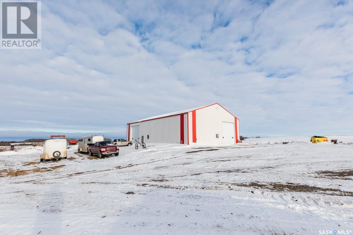 












Wiens acreage/farmland

,
Eye Hill Rm No. 382,







Saskatchewan
S0L2C0

