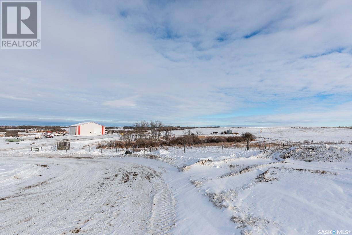 












Wiens acreage/farmland

,
Eye Hill Rm No. 382,







Saskatchewan
S0L2C0

