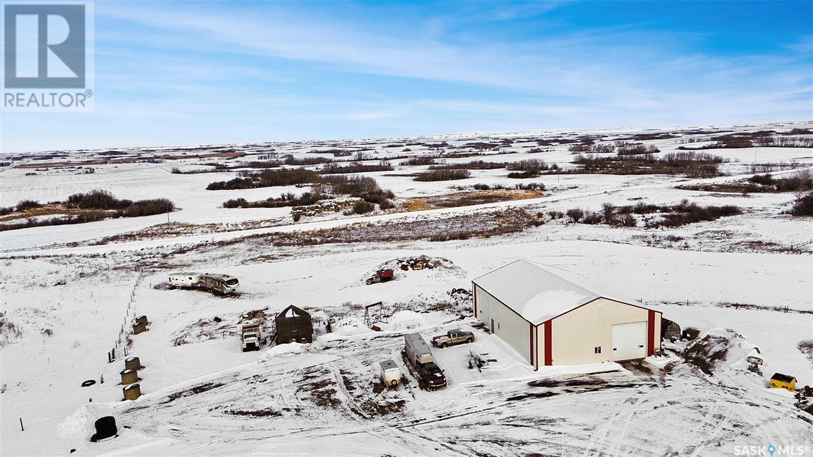 












Wiens acreage/farmland

,
Eye Hill Rm No. 382,







Saskatchewan
S0L2C0


