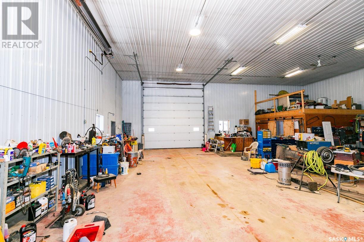 












Wiens acreage/farmland

,
Eye Hill Rm No. 382,







Saskatchewan
S0L2C0

