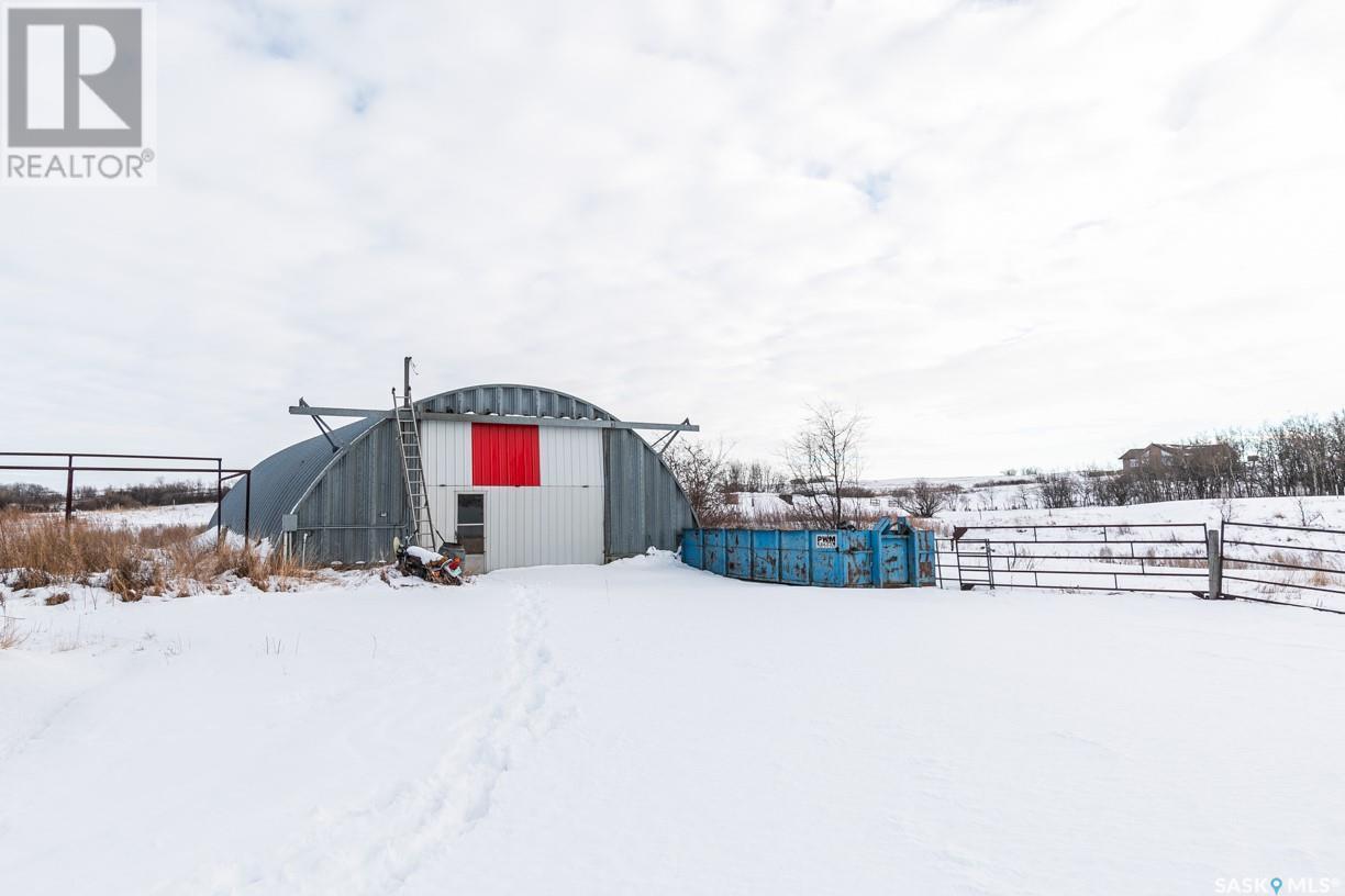 












Wiens acreage/farmland

,
Eye Hill Rm No. 382,







Saskatchewan
S0L2C0

