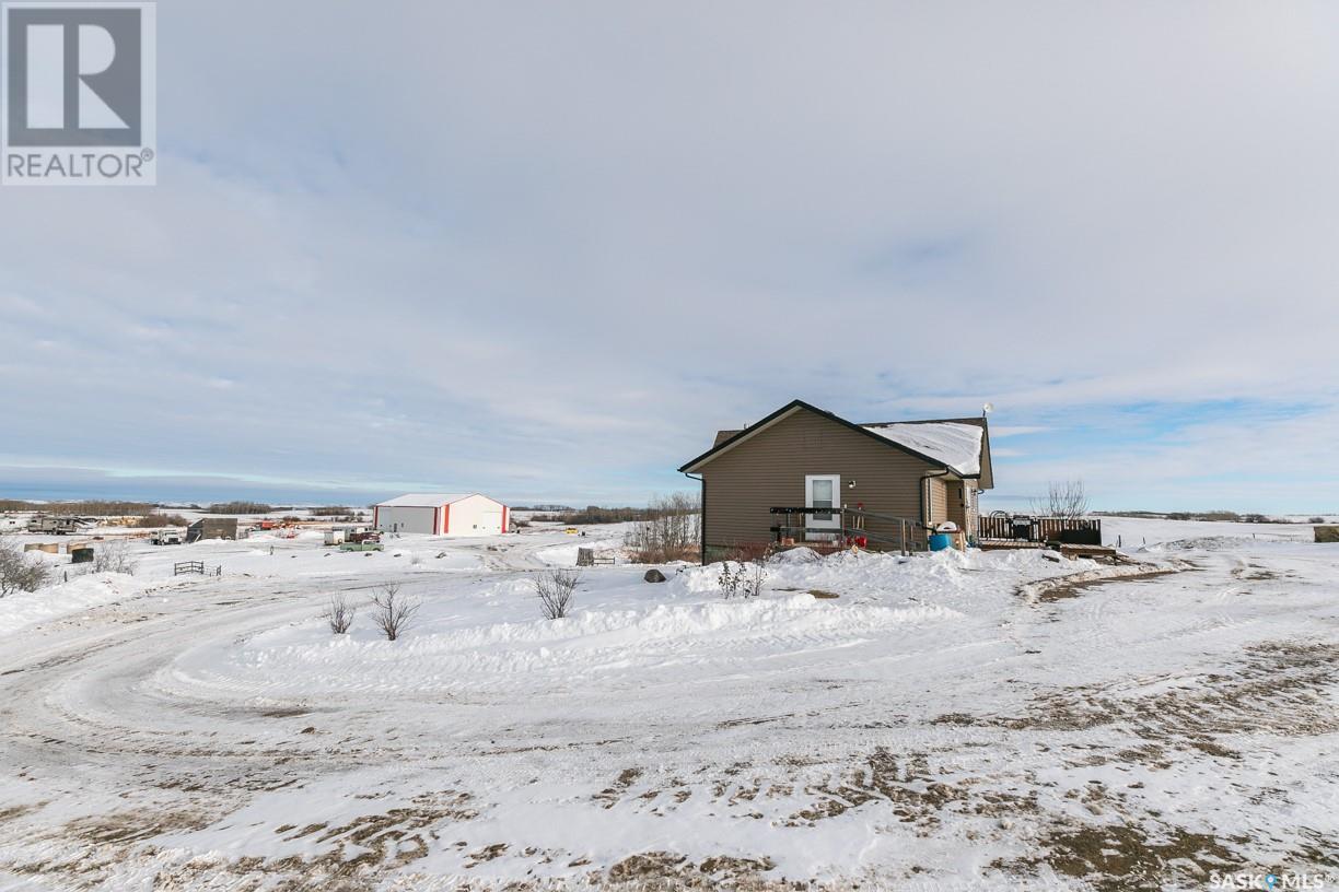 












Wiens acreage/farmland

,
Eye Hill Rm No. 382,







Saskatchewan
S0L2C0

