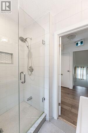 












925 KING STREET W

,
Hamilton (Westdale),




Ontario
L8S1K7


