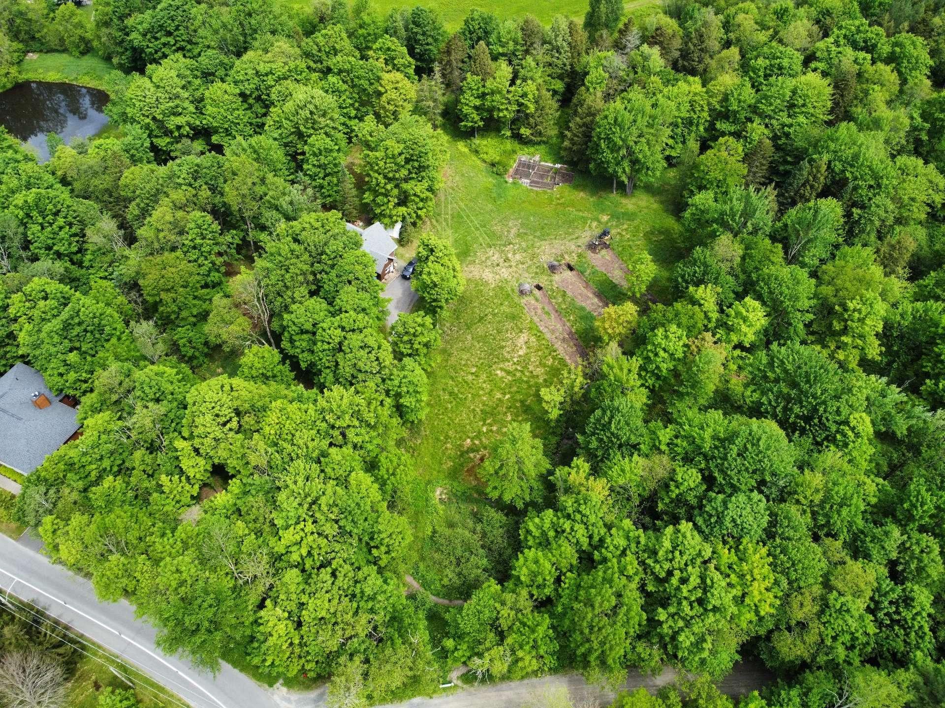 












Rue Highland

,
Sutton,







QC
J0E2K0

