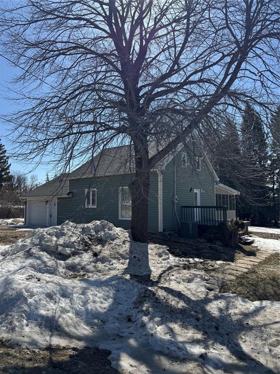 












89 De La Ste Famille Street

,
Notre Dame De Lourdes,




Manitoba
R0G1M0

