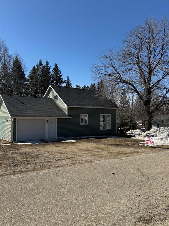 












89 De La Ste Famille Street

,
Notre Dame De Lourdes,




Manitoba
R0G1M0

