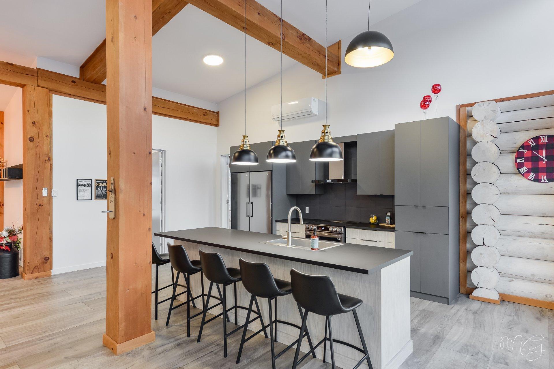 









51


Ch. des Crêtes

,
Saint-Côme,




QC
J0K2B0

