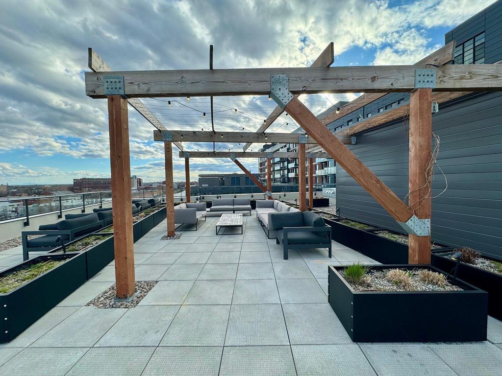 









1320


Rue Olier

, 802,
Montréal (Le Sud-Ouest),




QC
H3C0Y8

