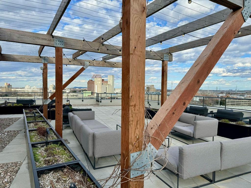 









1320


Rue Olier

, 802,
Montréal (Le Sud-Ouest),




QC
H3C0Y8

