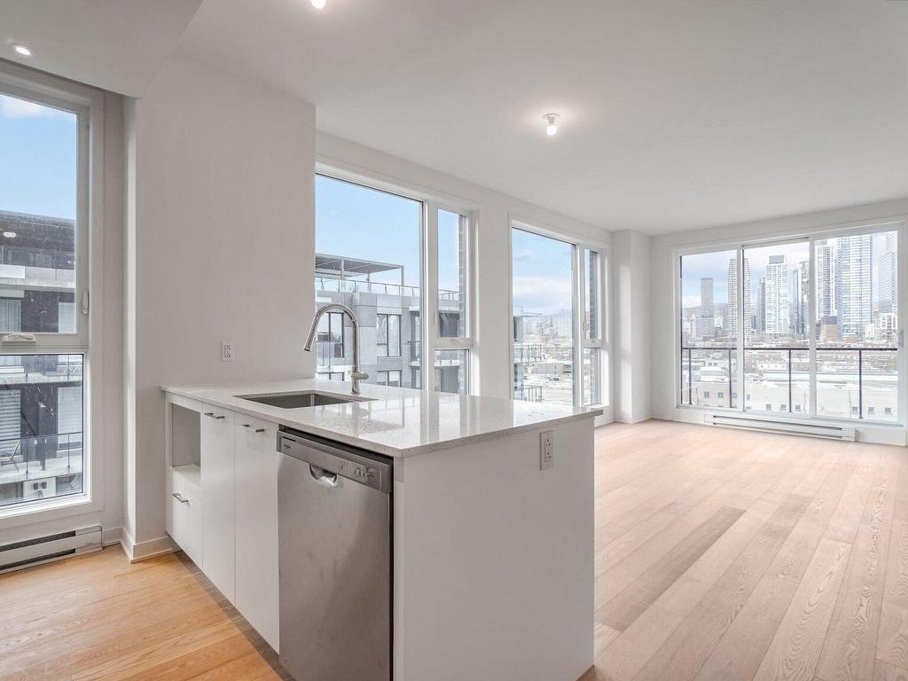 









1485


Rue des Bassins

, 821,
Montréal (Le Sud-Ouest),




QC
H3C1B7

