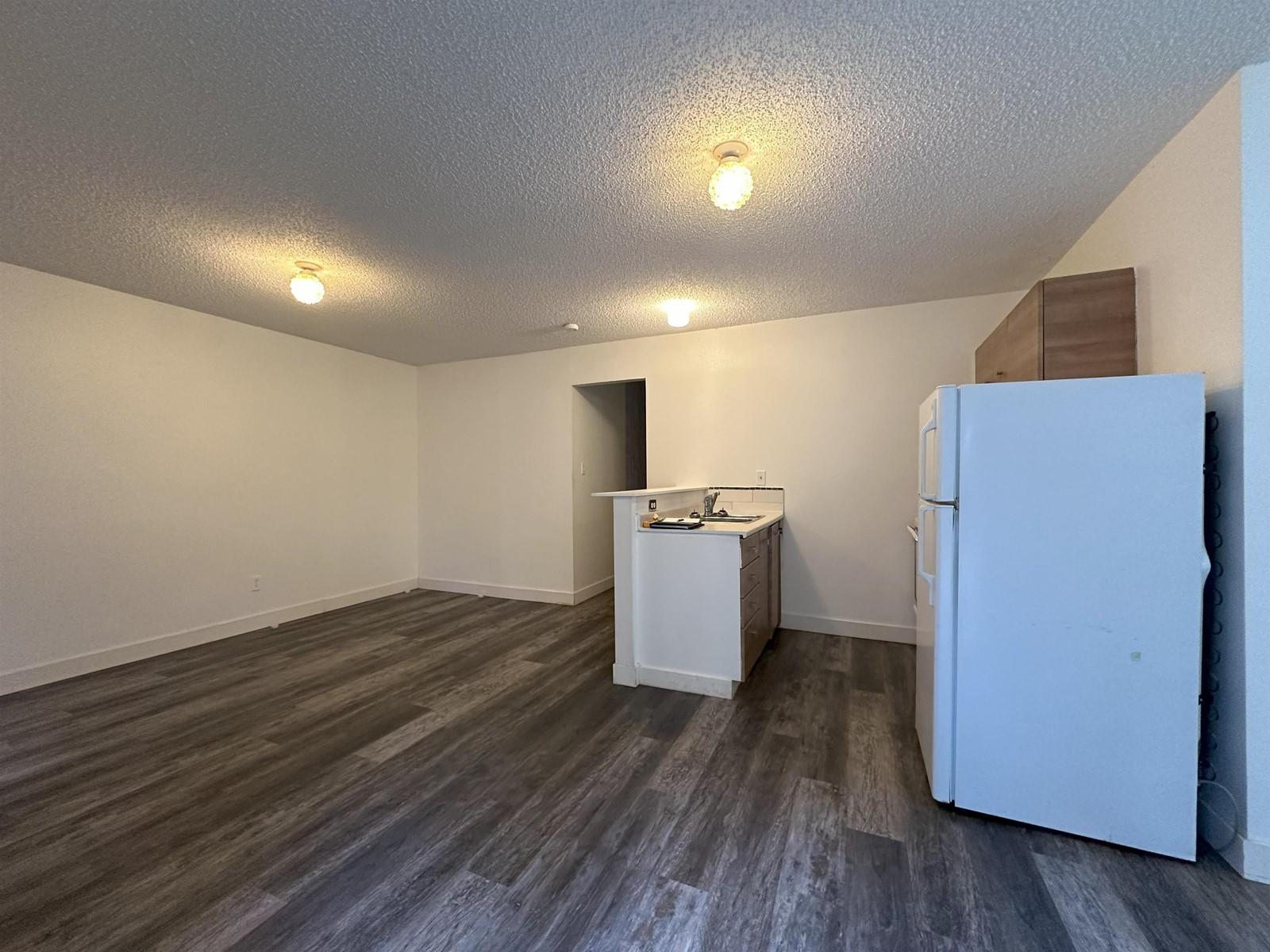 












17723 96 AVENUE

,
Surrey,







British Columbia
V4N4A9

