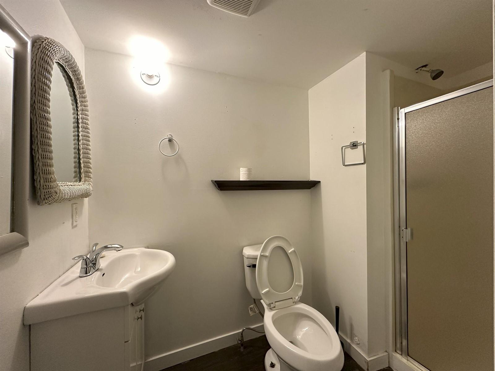 












17723 96 AVENUE

,
Surrey,







British Columbia
V4N4A9

