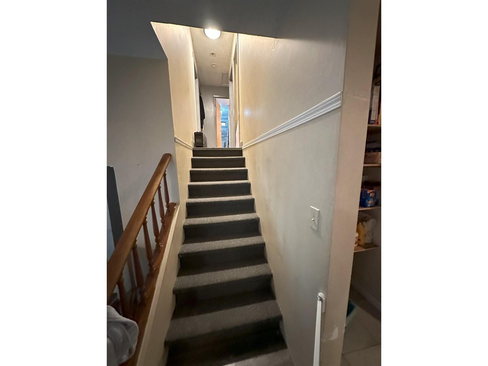 












17723 96 AVENUE

,
Surrey,







British Columbia
V4N4A9

