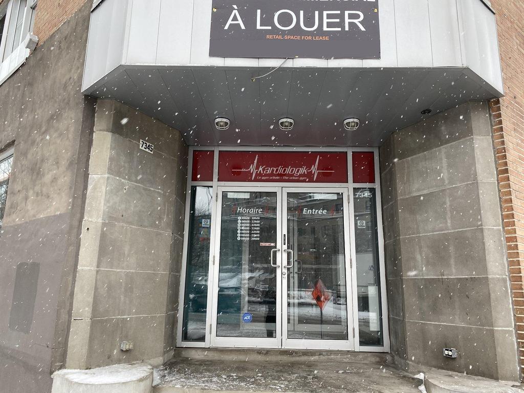 









7345


Boul. St-Laurent

, RDC,
Montréal (Villeray/Saint-Michel/Parc-Extension),




QC
H2R1W6

