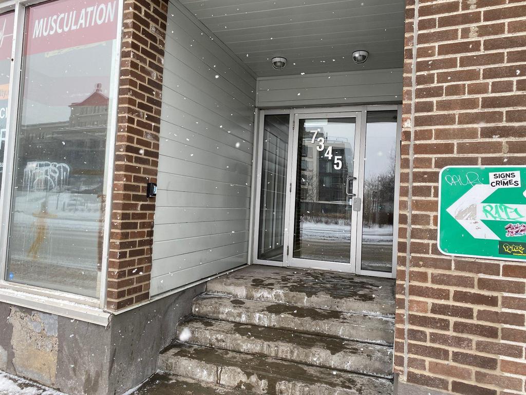 









7345


Boul. St-Laurent

, RDC,
Montréal (Villeray/Saint-Michel/Parc-Extension),




QC
H2R1W6


