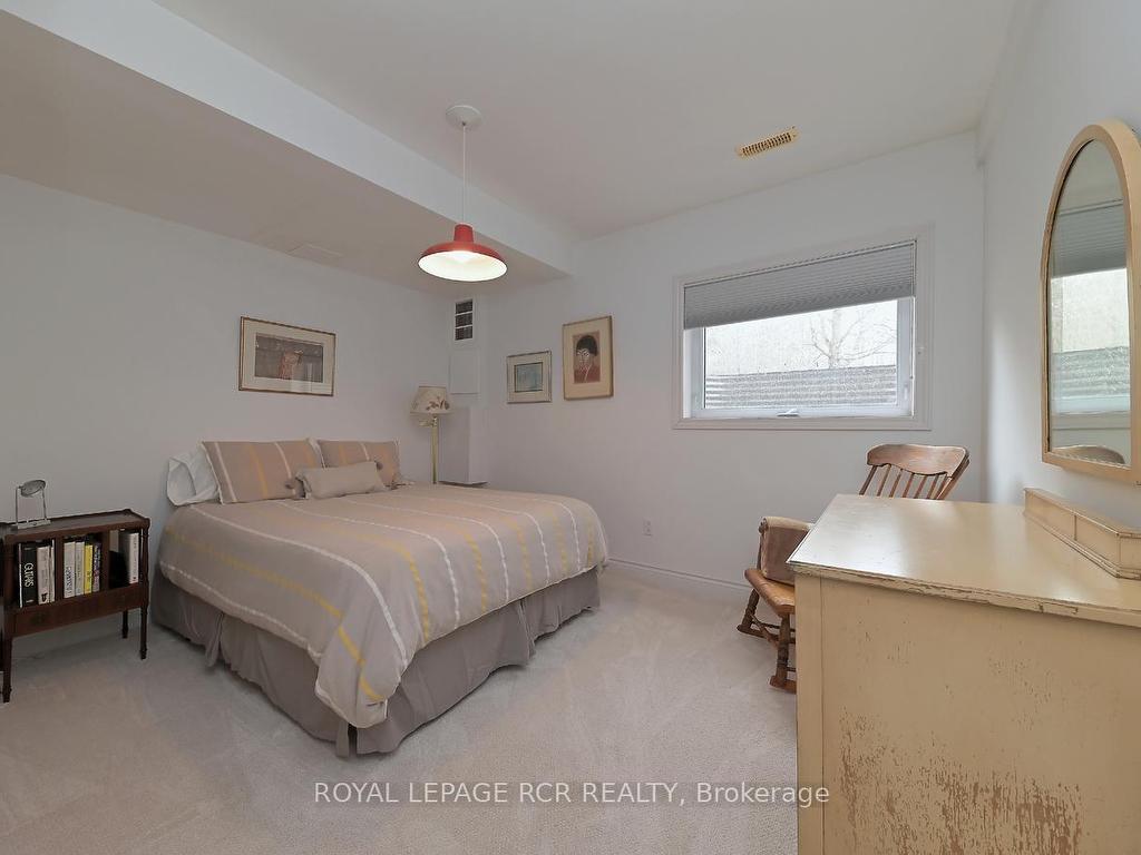









838742


4th

Line East,
Mulmur,




ON
L9V 0J7

