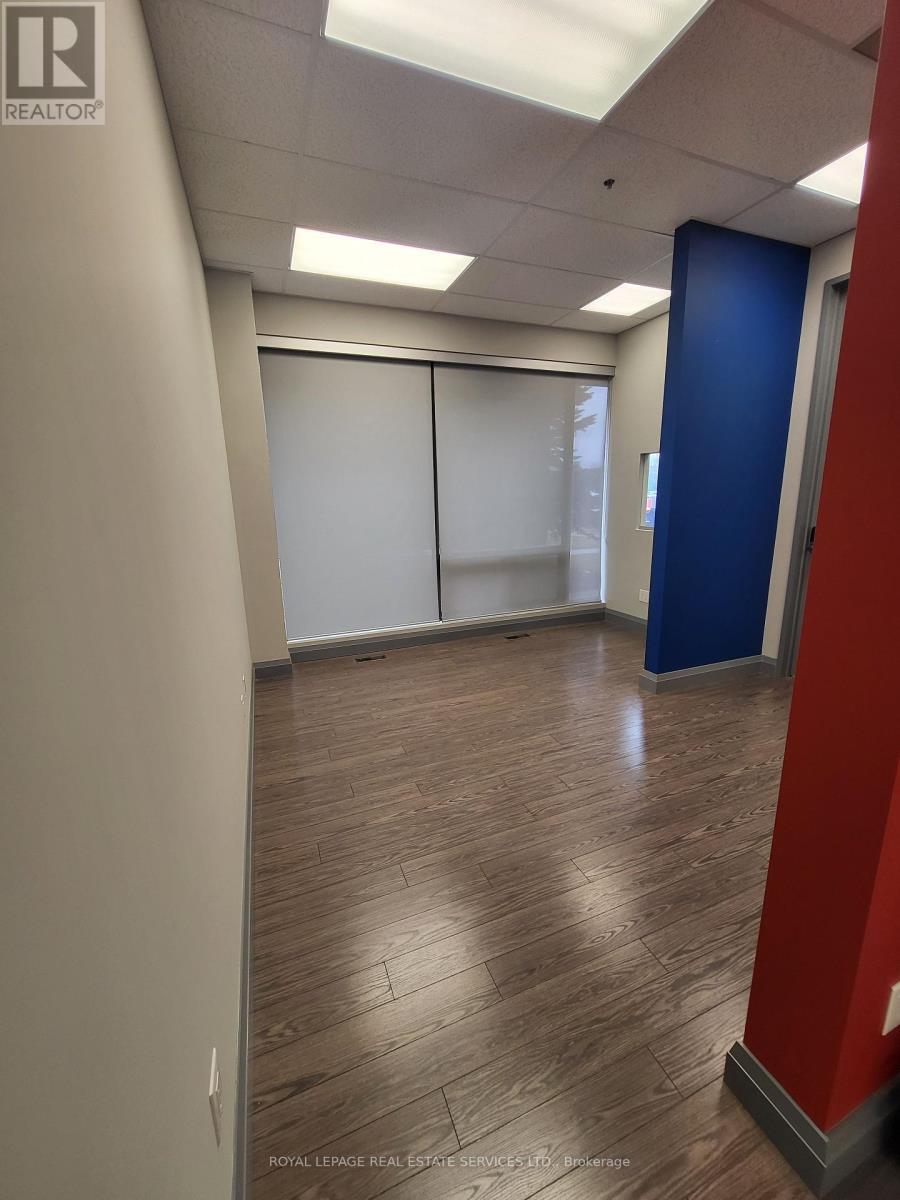 












10 - 80 GALAXY BOULEVARD

,
Toronto,




Ontario
M9W4Y8

