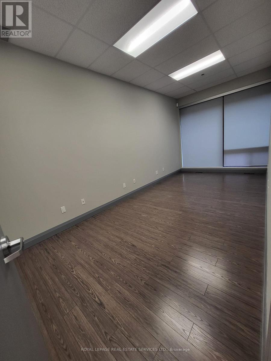 












10 - 80 GALAXY BOULEVARD

,
Toronto,




Ontario
M9W4Y8

