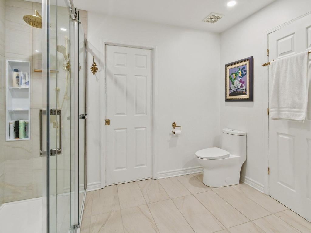 









862


Av. d'Isère

,
Saint-Lambert,




QC
J4S1Z1

