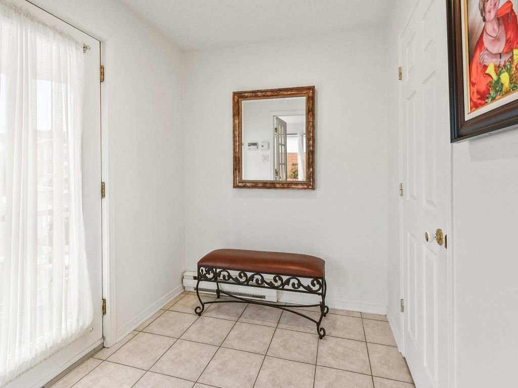 









862


Av. d'Isère

,
Saint-Lambert,




QC
J4S1Z1

