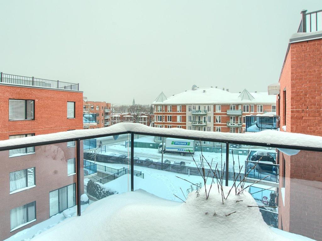 









375


Boul. Décarie

, PH8,
Montréal (Saint-Laurent),




QC
H4L0B4

