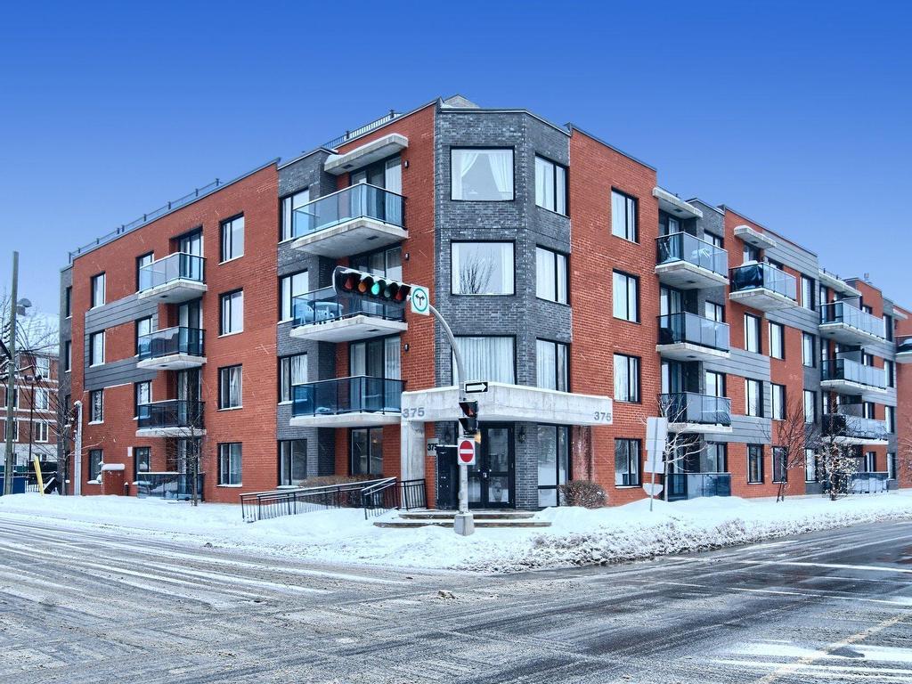 









375


Boul. Décarie

, PH8,
Montréal (Saint-Laurent),




QC
H4L0B4

