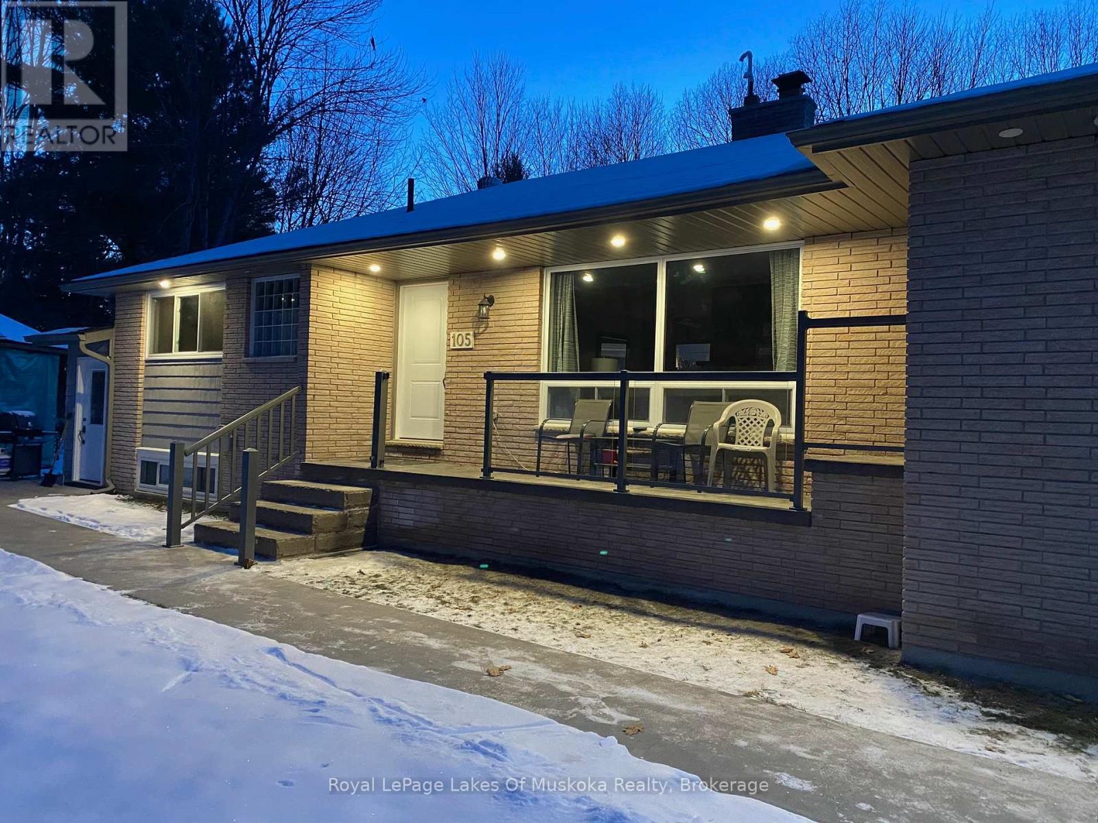 












105 WELLINGTON STREET S

,
Gravenhurst (Muskoka (S)),




Ontario
P1P1B2

