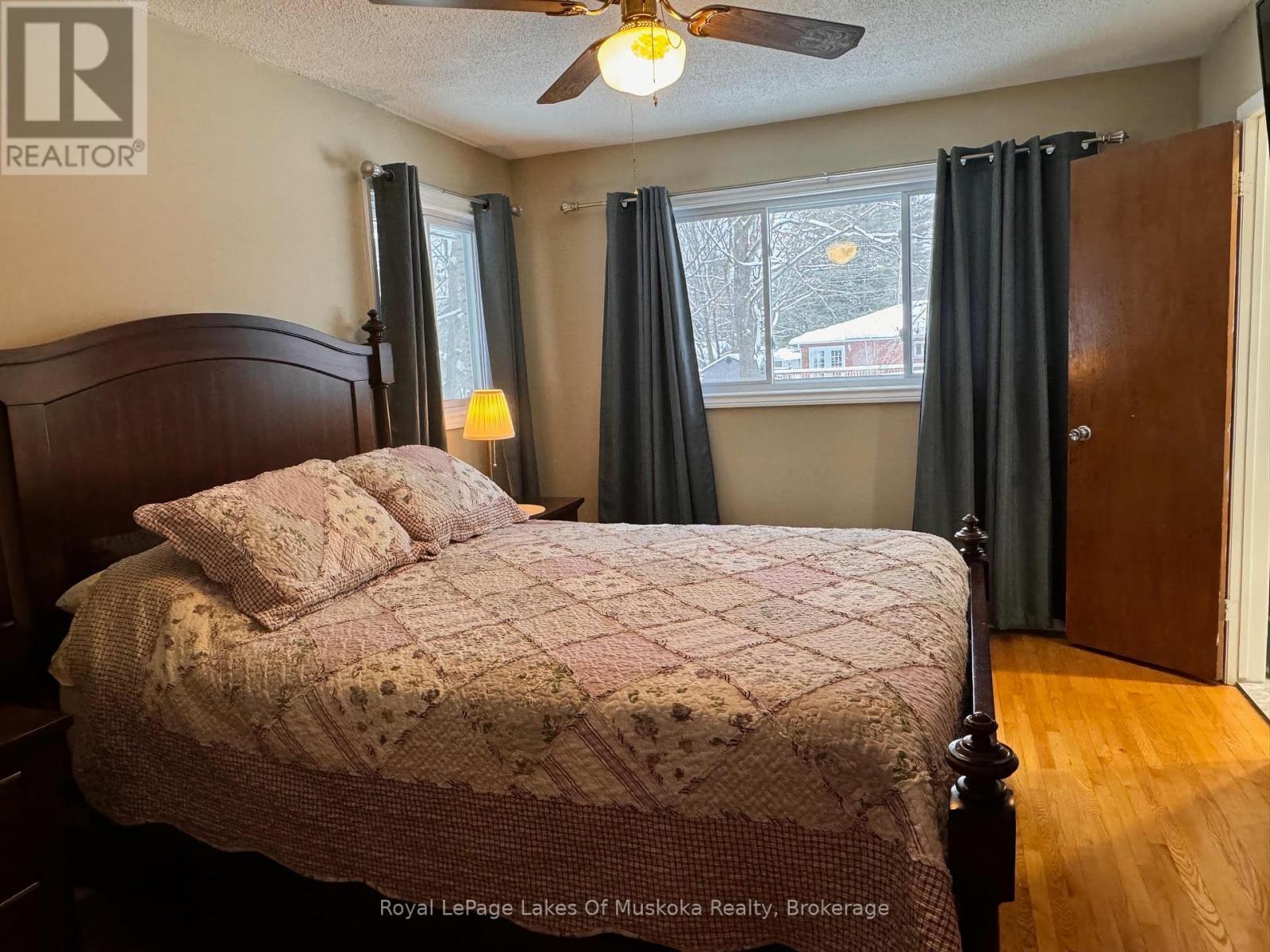 












105 WELLINGTON STREET S

,
Gravenhurst (Muskoka (S)),




Ontario
P1P1B2

