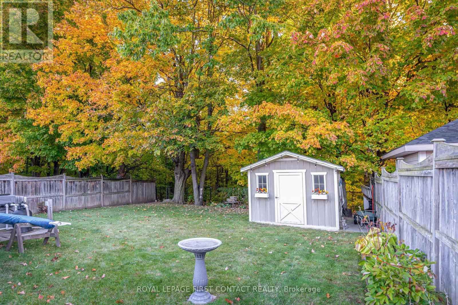 












112 CROMPTON DRIVE

,
Barrie,




Ontario
L4M6N9

