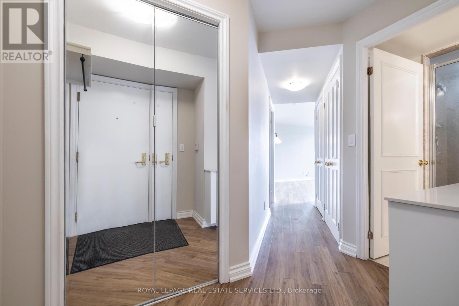 












804 - 1 PALACE PIER COURT

,
Toronto,




Ontario
M8V3W9

