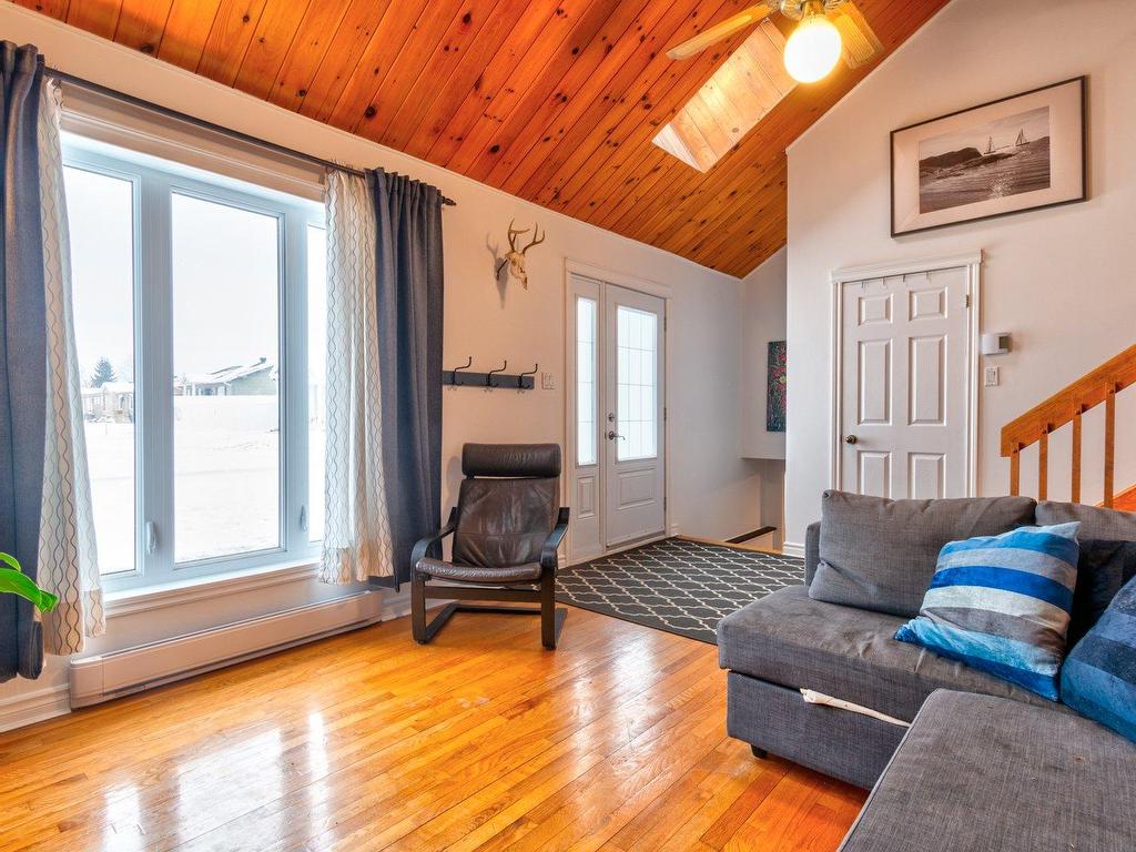 









1190


Rue des Bouleaux

,
Contrecoeur,




QC
J0L1C0

