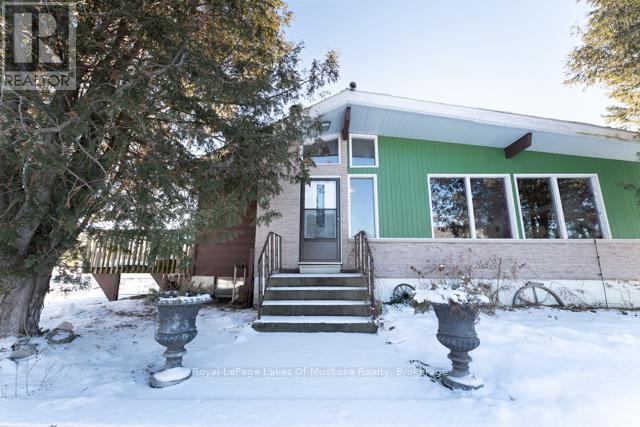 












1524 HEKKLA ROAD

,
Muskoka Lakes (Cardwell),




Ontario
P0C1J0

