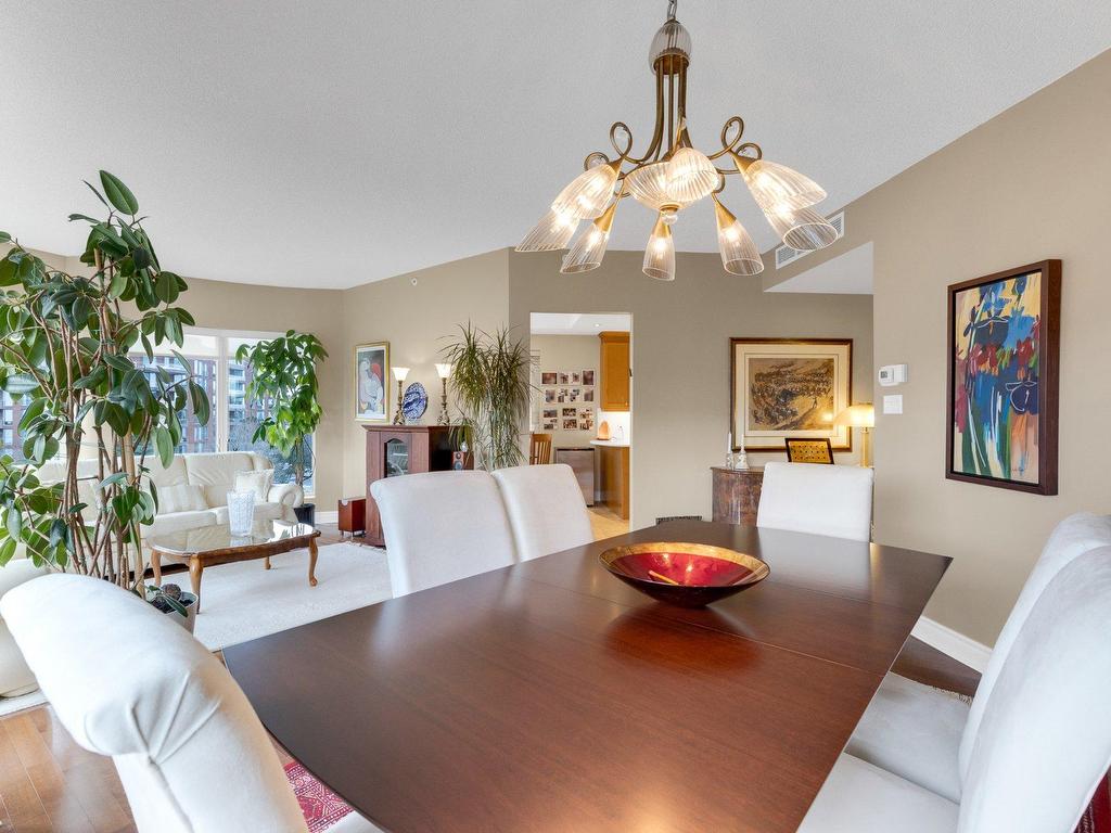 









5845


Av. Marc-Chagall

, 504,
Côte-Saint-Luc,




QC
H4W3K4

