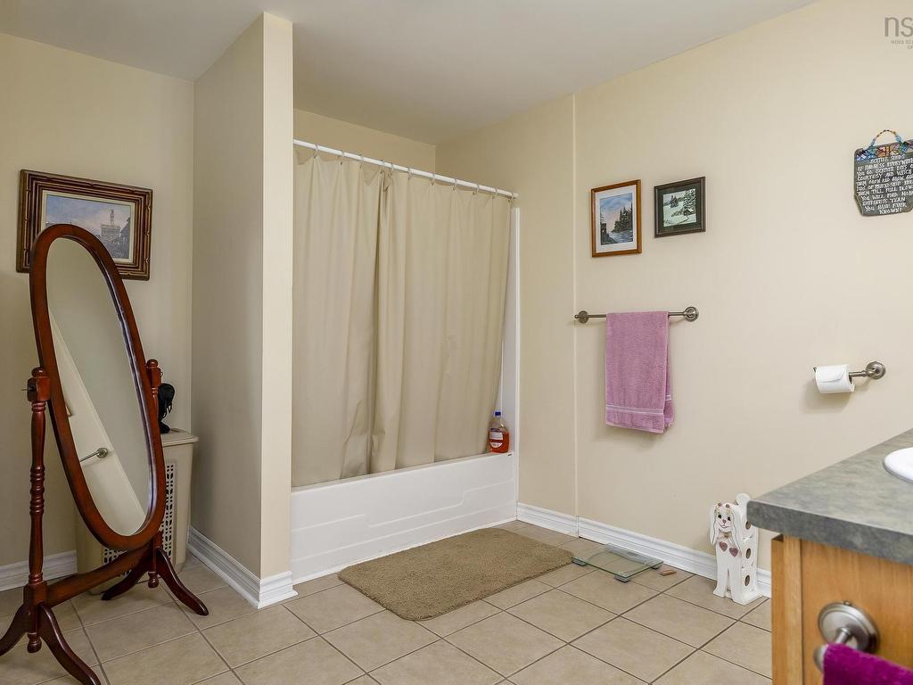 












494 Pictou Road

,
Valley,




NS
B2N 2V1

