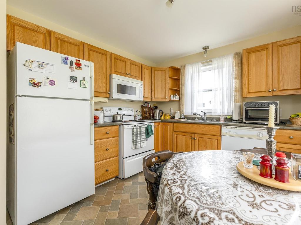 












494 Pictou Road

,
Valley,




NS
B2N 2V1

