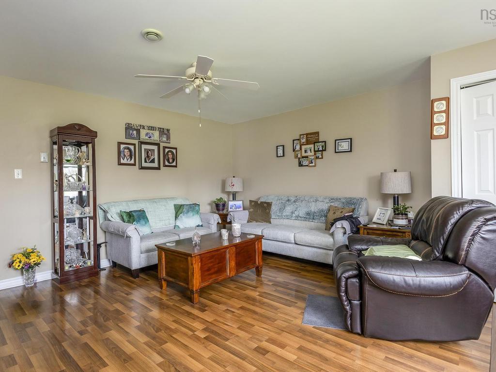 












494 Pictou Road

,
Valley,




NS
B2N 2V1

