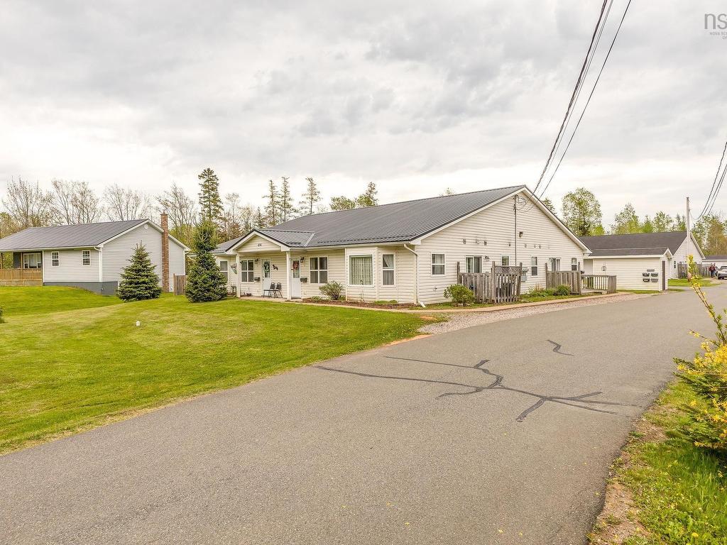 












494 Pictou Road

,
Valley,




NS
B2N 2V1

