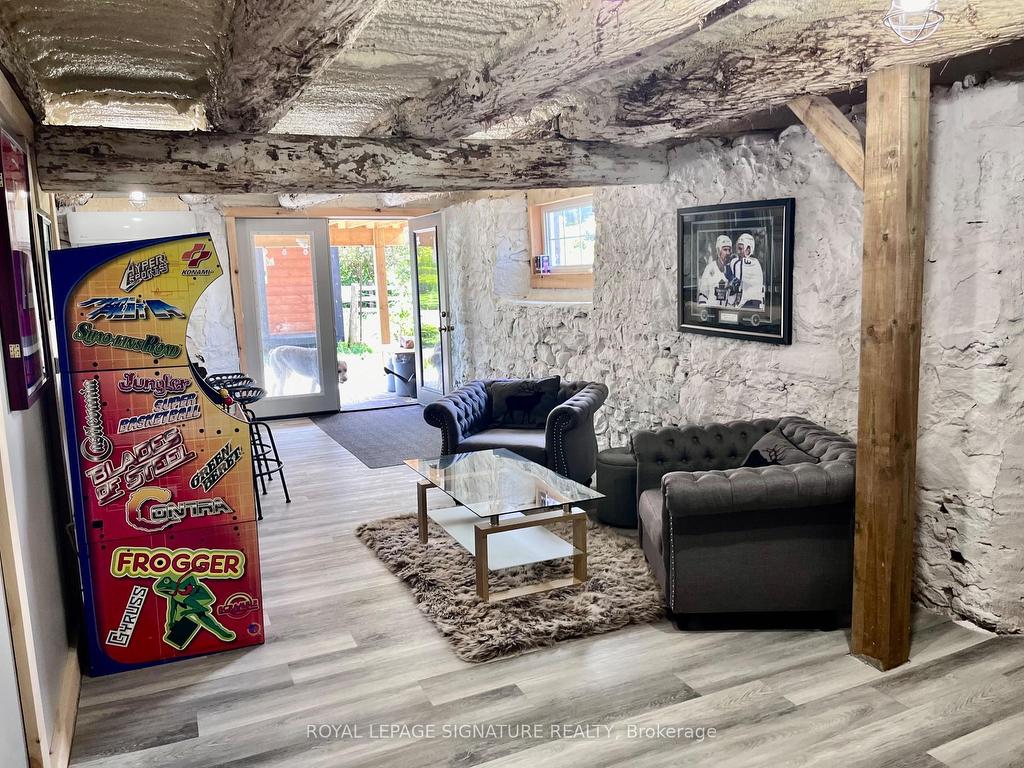 









31


Blue Bay

Lane,
Kawartha Lakes,




ON
K0M 1N0

