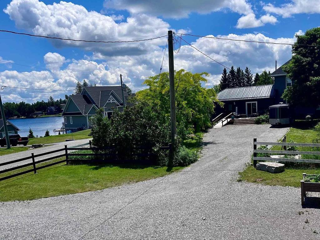 









31


Blue Bay

Lane,
Kawartha Lakes,




ON
K0M 1N0

