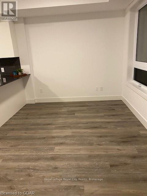 












503 - 26 LOWES ROAD

,
Guelph (Clairfields/Hanlon Business Park),




Ontario
N1G4X2

